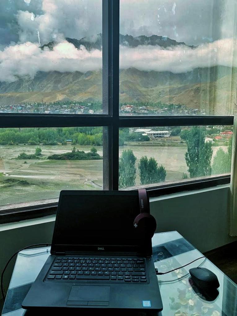 White Castle Kargil Hotel Exterior photo